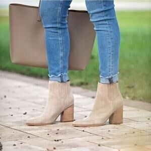 Marc Fisher LTD Oshay Pointed-Toe Suede Ankle Boot Light Gray Womens Sze 9M NWOT